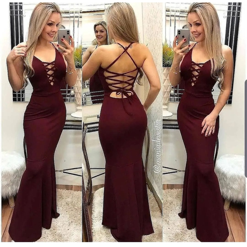 Vestido de madrinha aberto nas sale costas