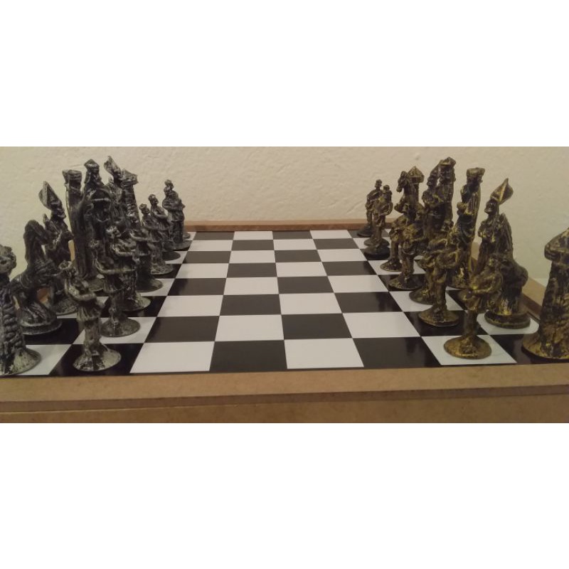 jogo de xadrez temático medieval mod 1 Tabuleiro de madeira de