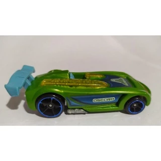 (24AZ2-215) Hot Wheels Battle Spec - Green Goblin, da série Spider-Man vs Sinister 6 (Miniatura Loose ORIGINAL)