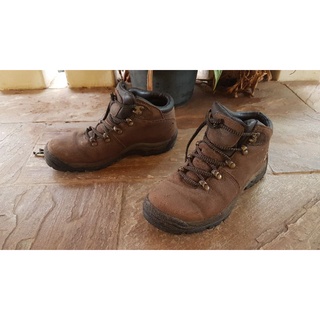 Bota timberland trail hot sale valley é impermeável