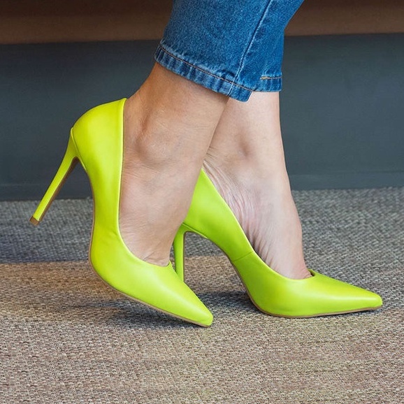 Sapato 2024 amarelo neon