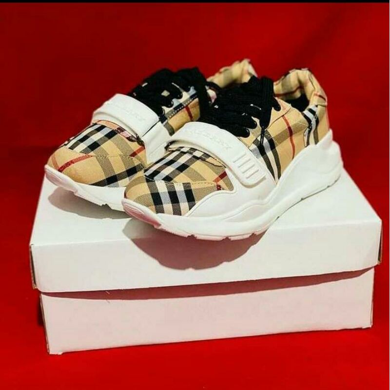 Tenis da hot sale burberry