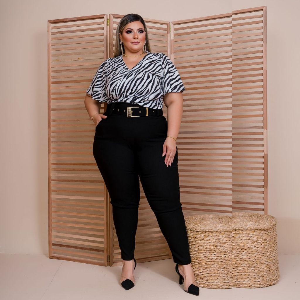 Conjunto Plus Size Cropped Calça Roupas Femininas Plus Size