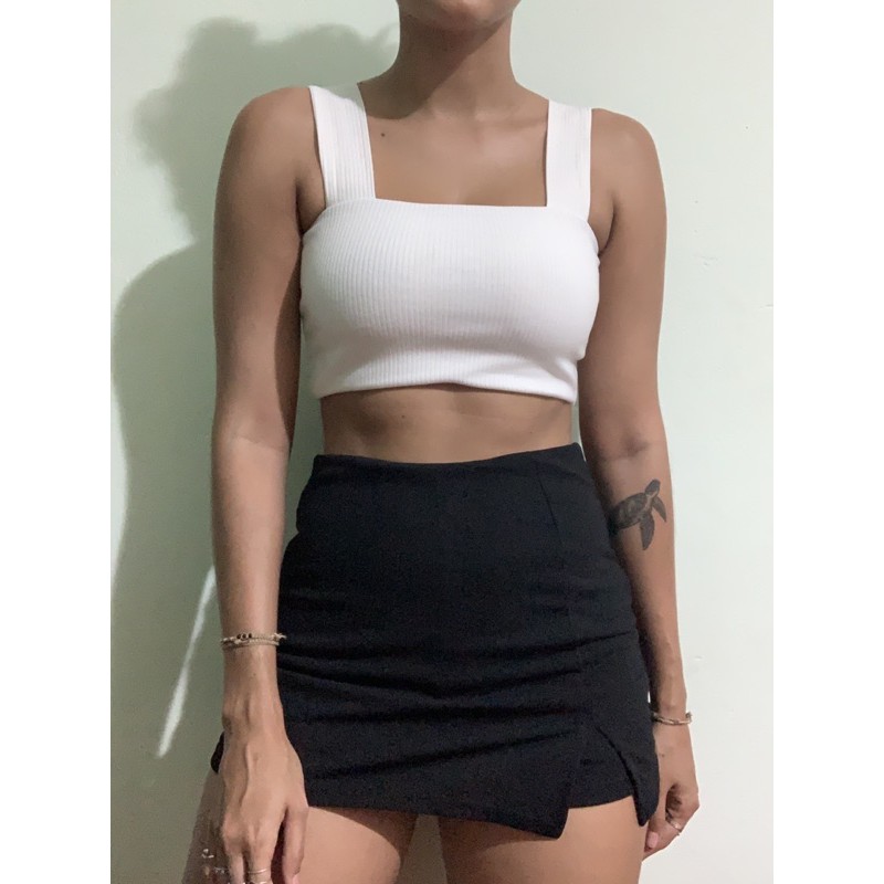 Saia shorts hot sale preta