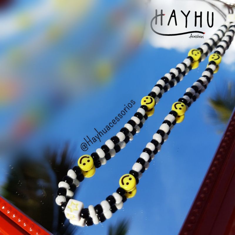 Strap Phone, charm para celular com smile amarelo - carinha feliz