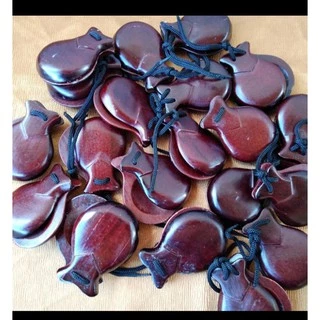 Castanholas de madeira o par - cor Vinho.