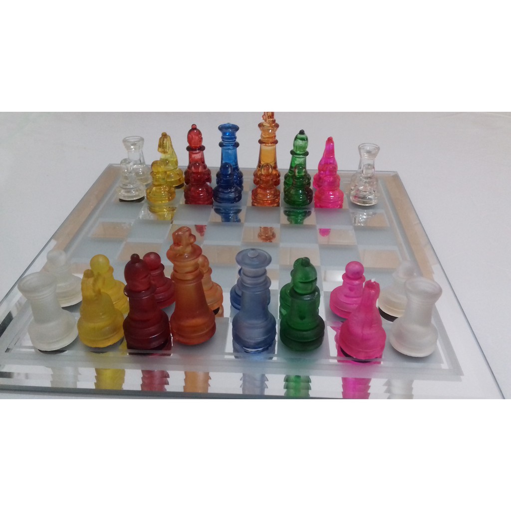Jogo de xadrez em vidro colorido - China Jogos de Xadrez e Famliy