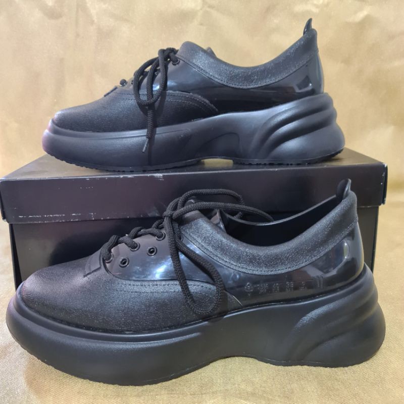 Melissa on sale sneaker ugly