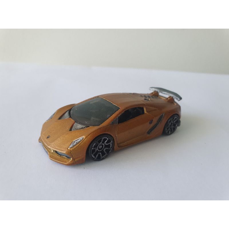 Lamborghini elemento cheap hot wheels