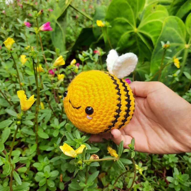 Abelhinha Bee amigurumi/crochê