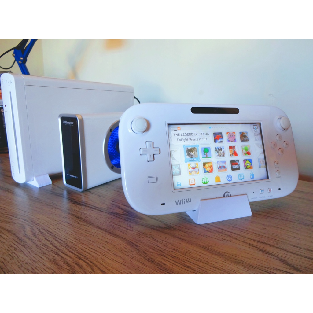 Nintendo Wii U Console - HDD 8GB - White