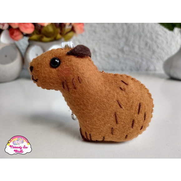 Chaveiro Capivara em Feltro (lembrancinha, decoração, artesanato, papelaria)