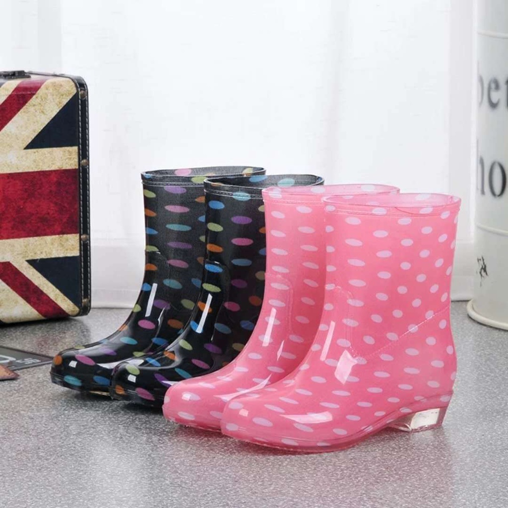 Bota impermeável store feminina para chuva