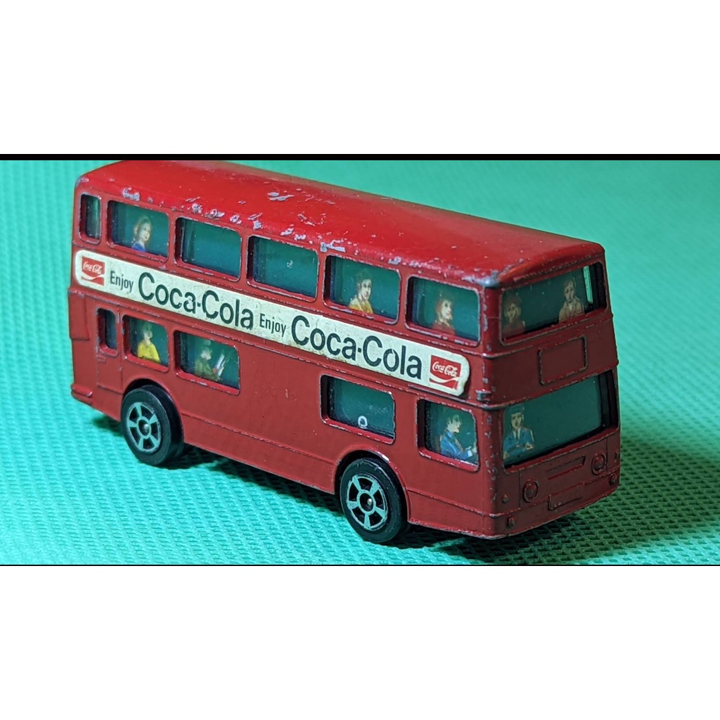 Kit 2 Brinquedo Miniatura Ônibus Coca Cola e Pepsi Coleções