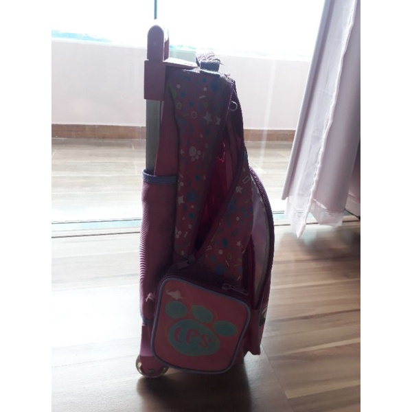 Mochila de carrinho menina