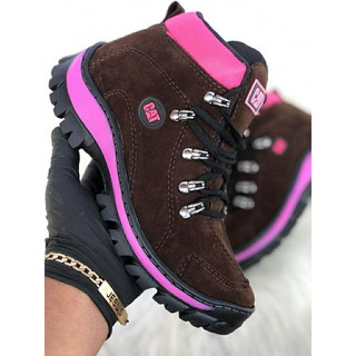 Bota Caterpillar Adventure feminina coturno - Escorrega o Preço