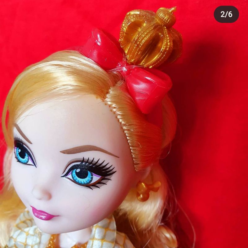 Boneca Ever After High Básica Apple White