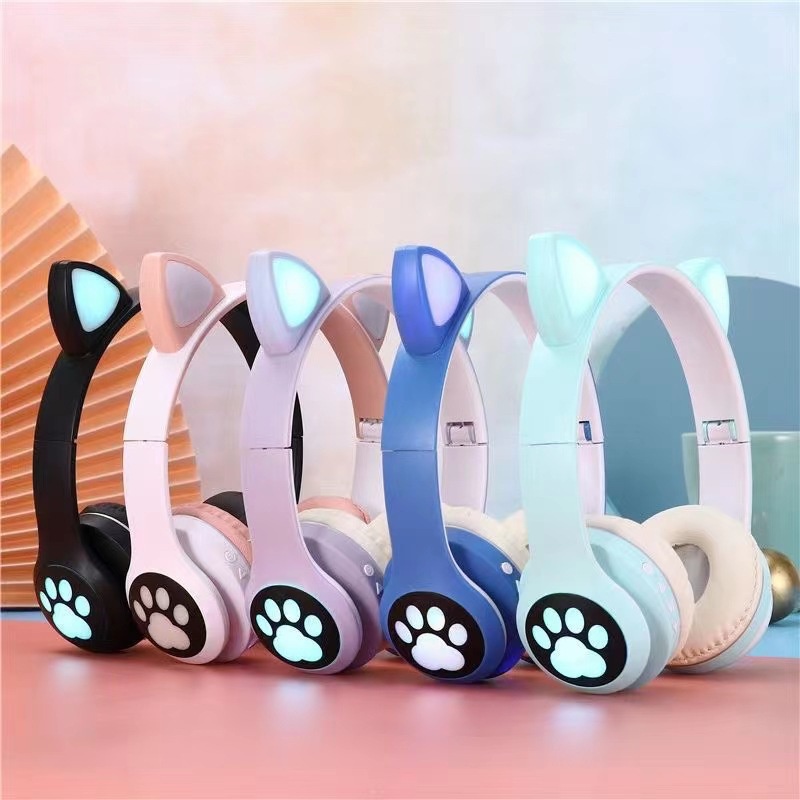 Fone de ouvido RGB, fone de ouvido com fio pata de gato com microfone  giratório de 360°, fone de ouvido estéreo leve para jogos para meninas roxo