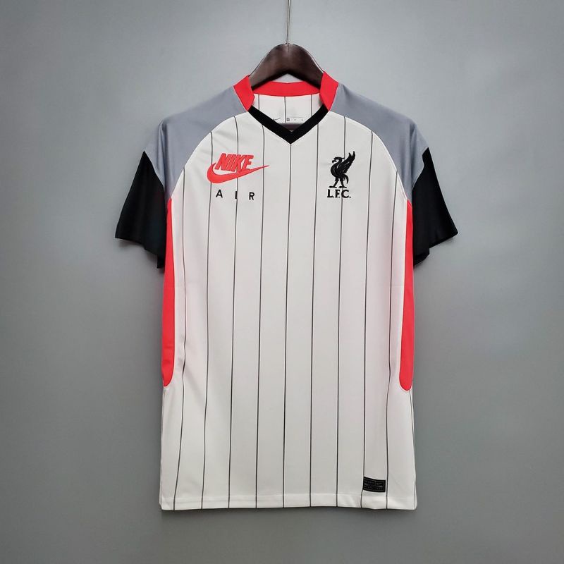 No Brasil - Camisa Liverpool 20/21 Top Tailandesa 1.1