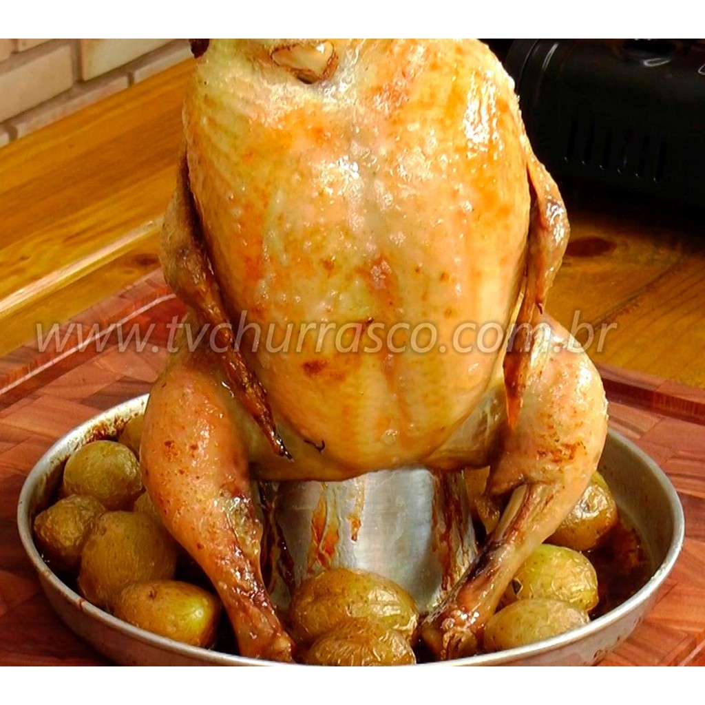 Forma para assar frango sentado no forno à gás ou na churrasqueira ...