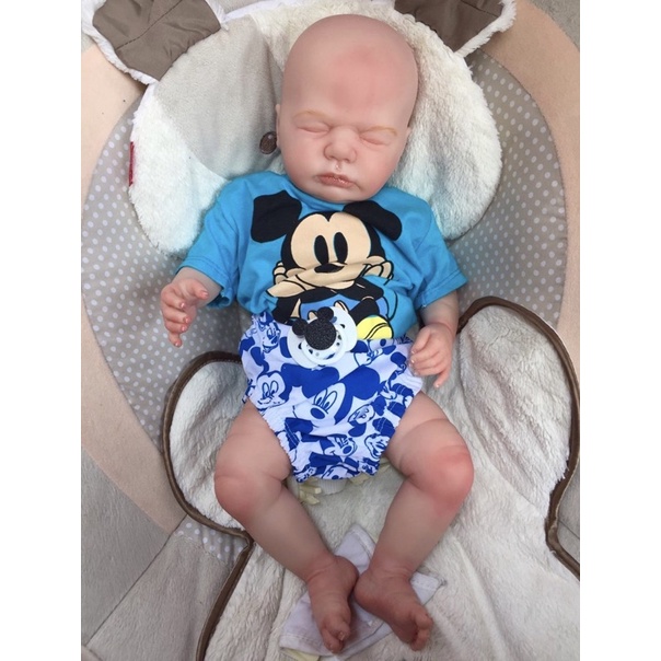 Bebê Caio de Roupinha Azul (Bebe Reborn Menino de Silicone) – Bebe Reborn  Original