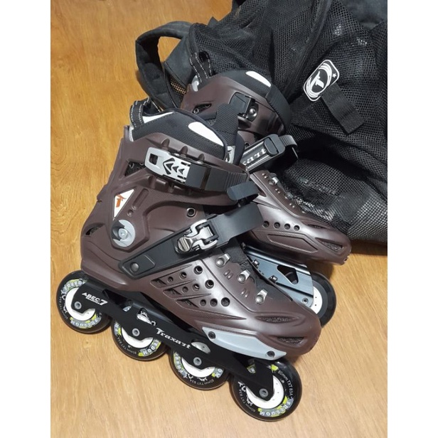 Patins Inline Freestyle Traxart Freedom - 80mm cromo com conjunto de proteção!!!