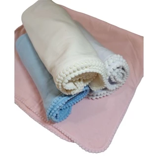 Manta Para Bebe De Malha 100% Algodao Acabamento Em Pom Pom