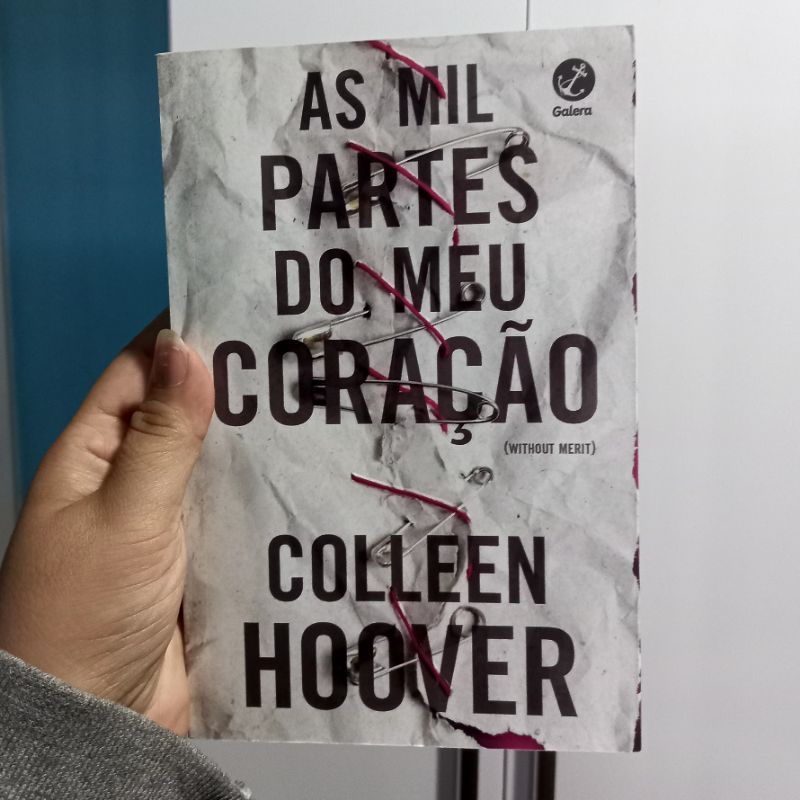 Livro - As mil partes do meu coração - Colleen Hoover | Shopee Brasil