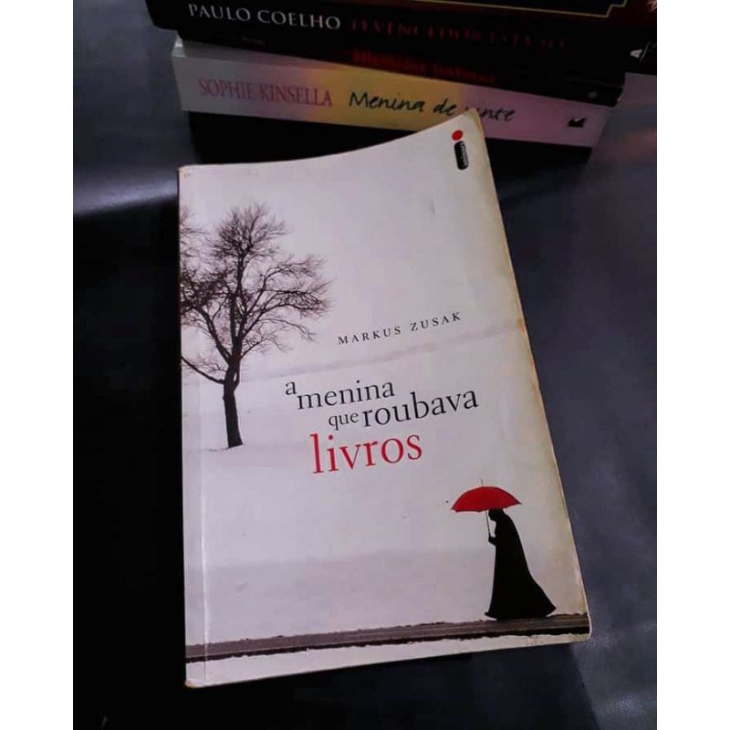 Livro A menina que roubava livros | Shopee Brasil