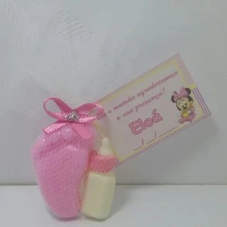 10 Lembrancinhas Pezinho de Sabonete com Mamadeira Rosa no tule + Tag Personalizado em Oferta na Shopee