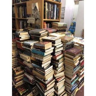 Livros Bom e Barato - Envio Aleatorio - Sortido - brochura usado, em bom estado, literatura, romance, crônica...