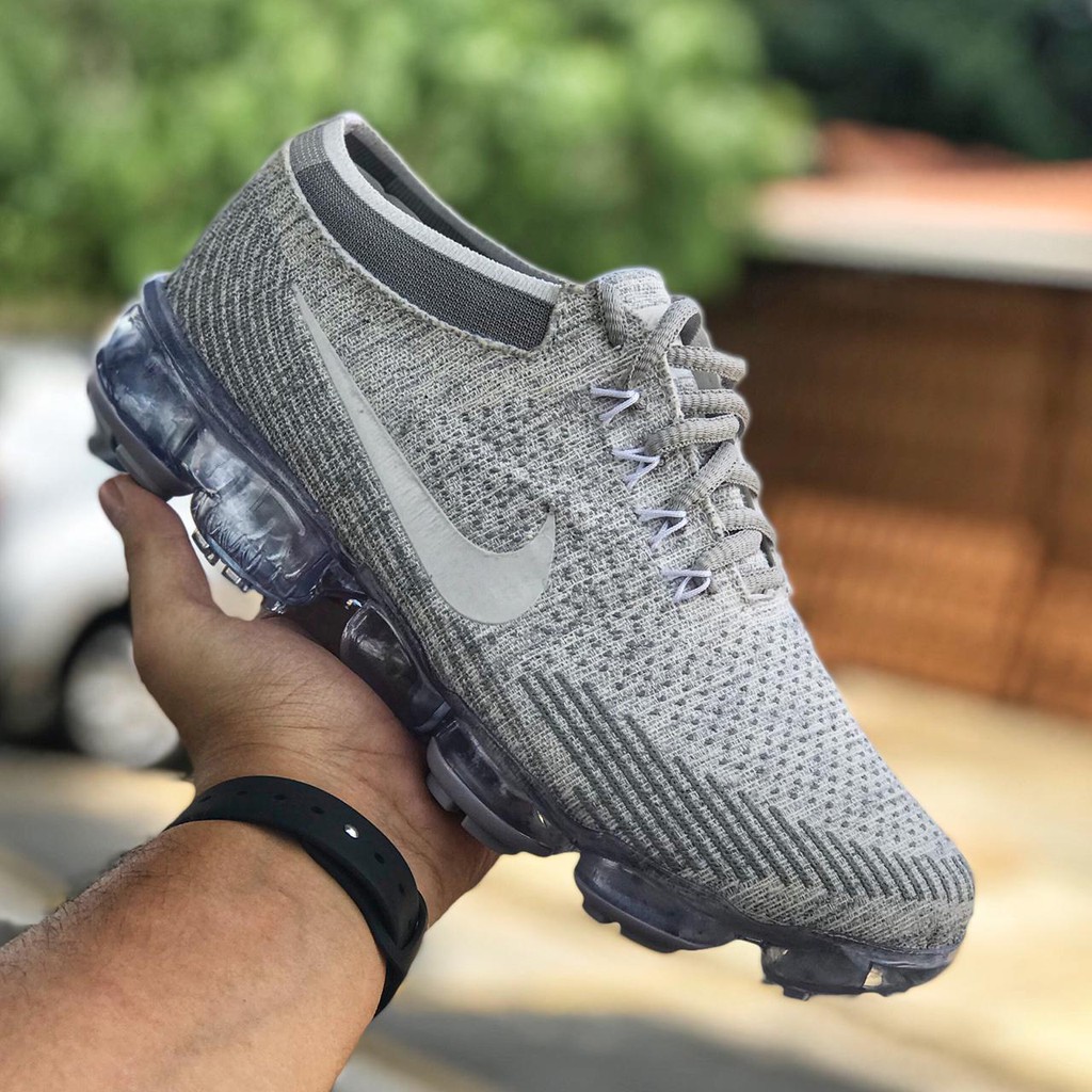 Tenis vapormax sale cinza