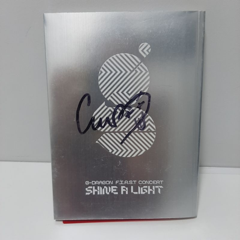 ÁLBUM SHINE A LIGHT G-Dragon BigBang | Shopee Brasil