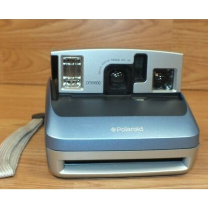 polaroid one600 100mm focus range 2ft