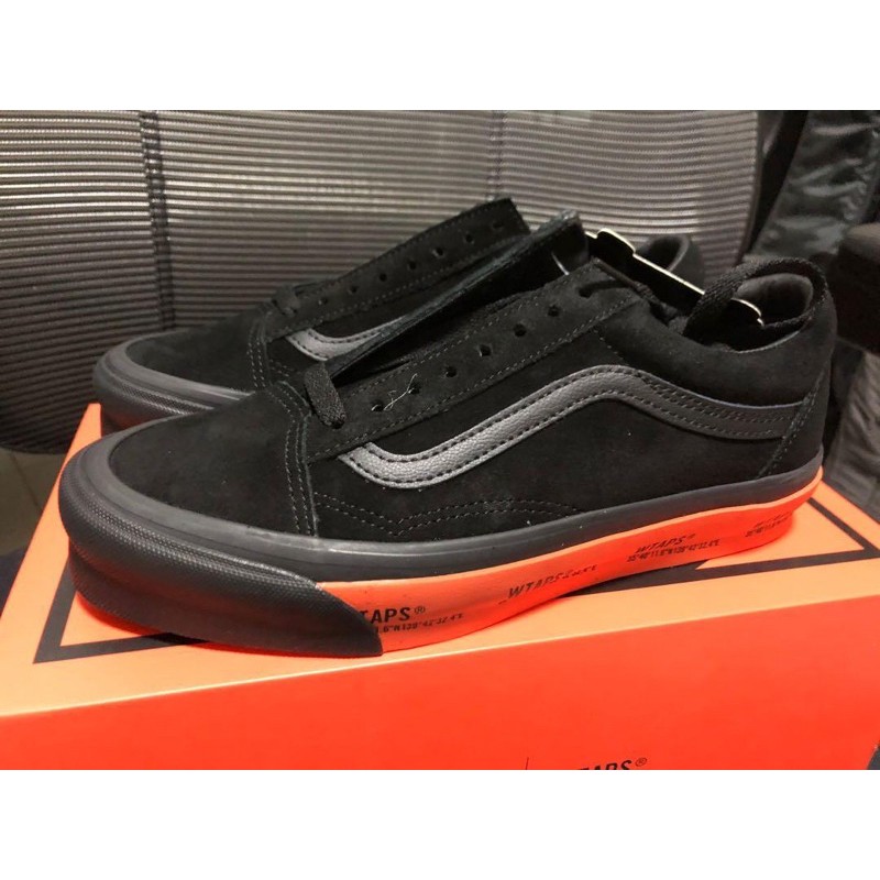 Vans laranja hot sale e preto