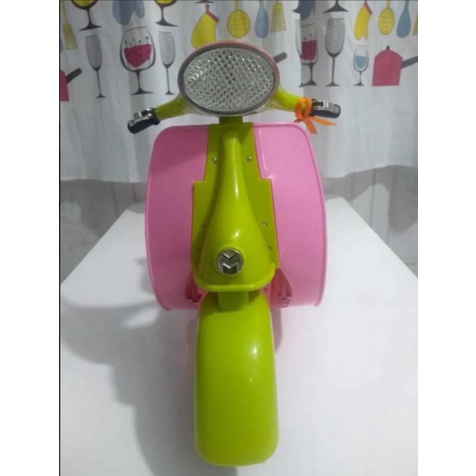 Our fashion generati s doll scooter set