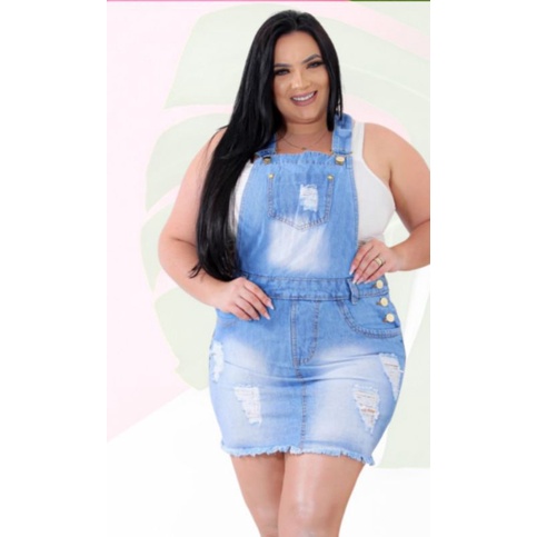 Jardineira jeans store saia plus size