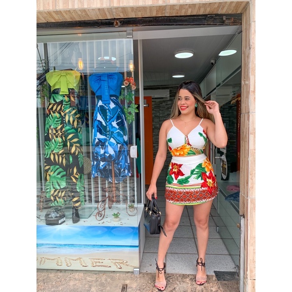 Tropical loja 2024 de roupas