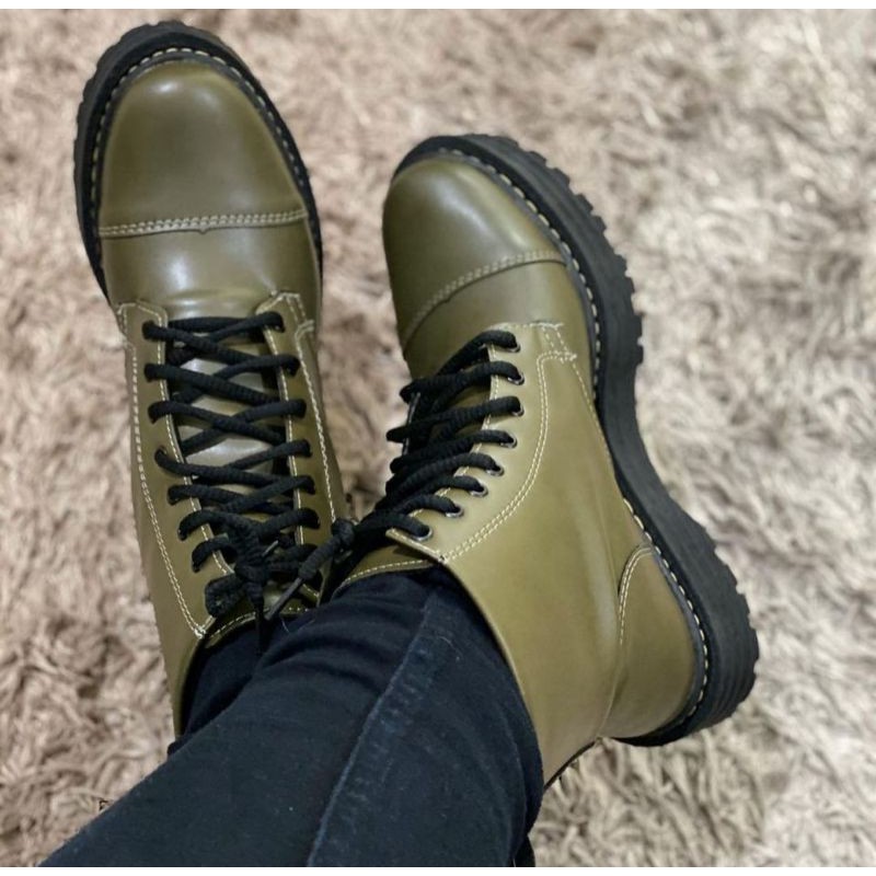 Bota 2024 verde musgo