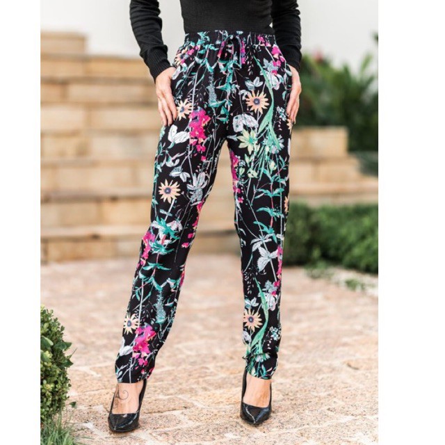 Calça de best sale tecido estampada