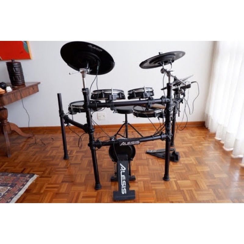 ▷ Batería electrónica Alesis DM8 Pro Kit 