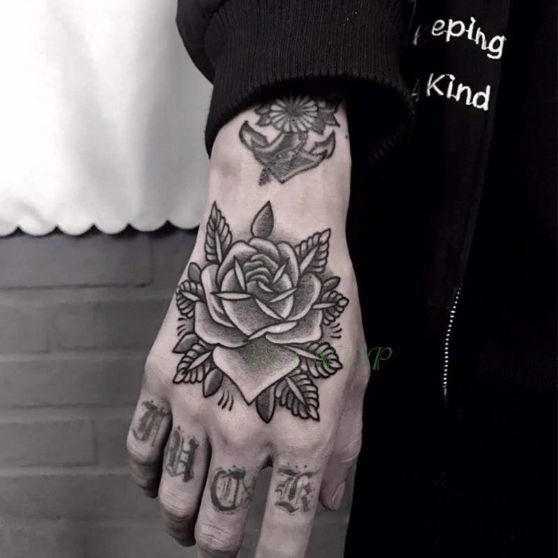 tatuagem de flor na mao masculino｜Pesquisa do TikTok