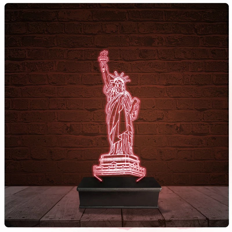 Abajur Luminária Acrílico Led - Estátua da Liberdade