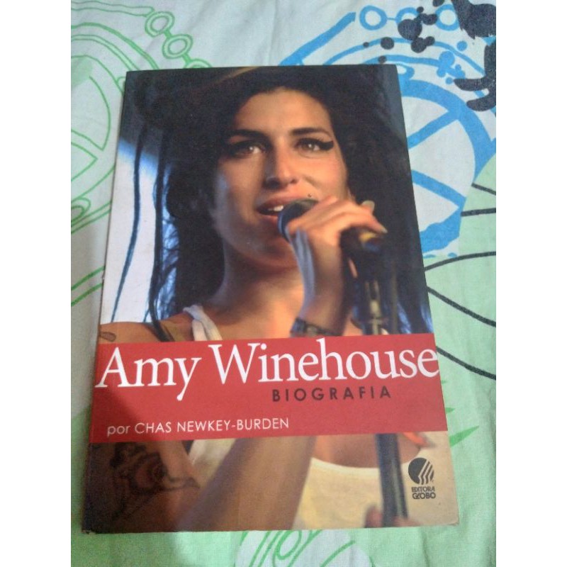 Livro amy Winehouse Biografia | Shopee Brasil
