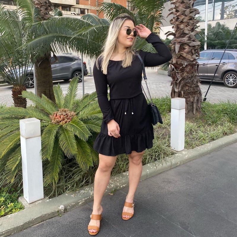 Vestido preto soltinho cheap com cinto