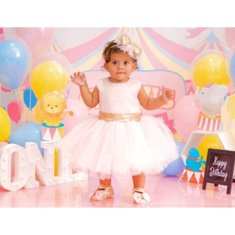 Vestido infantil branco com hot sale dourado