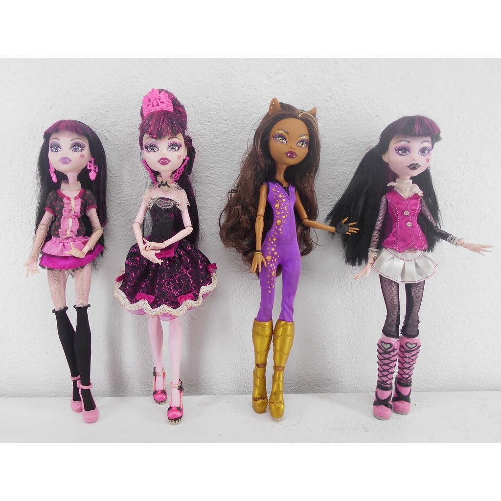 Boneca Monster high Draculaura - Desapegos de Roupas quase novas