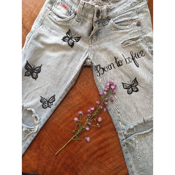 Calça jeans customizada com 2024 tecido