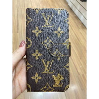 Capinha Louis Vuitton com Alça Marrom para iPhone - Mais Cases: Capinhas  que combinam com você!