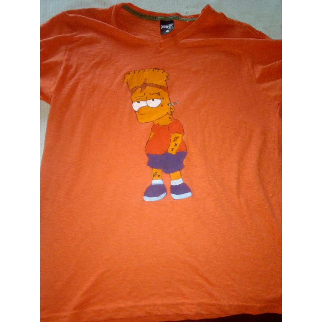 camiseta pintada a mão
